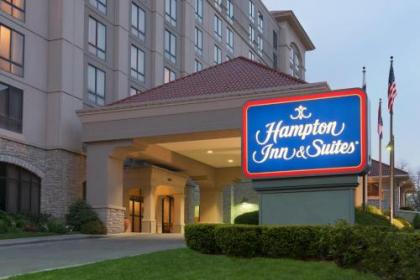 Hampton Inn  Suites Country Club Plaza Kansas City Missouri